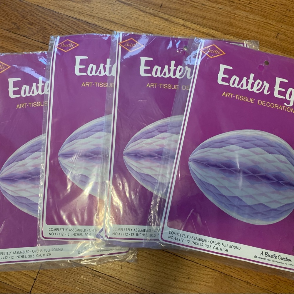 (4)VINTAGE BEISTLE 12”HONEYCOMB PAPER EASTER EGG DECORATIONS